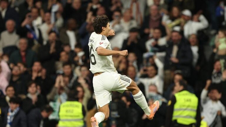 Hat-trick Sempurna Gonzalo Garcia: Madrid Ungguli Betis di Tengah Krisis Lini Depan Hat-trick Sempurna Gonzalo Garcia: Madrid Ungguli Betis di Tengah Krisis Lini Depan