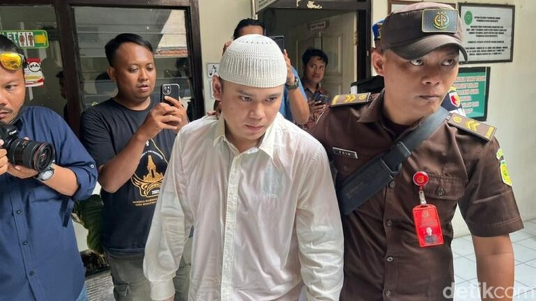 Alvi Maulana Didakwa Pembunuhan Berencana Usai Memutilasi Pacar Hingga Ratusan Potong