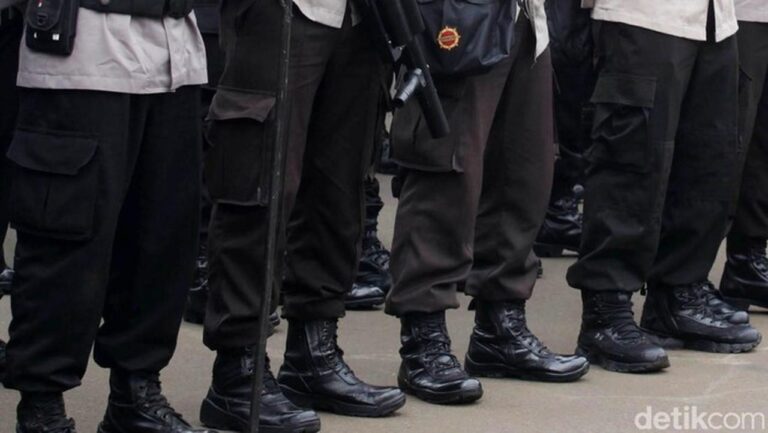 Ribuan Personel Gabungan Disiagakan Amankan Demo Buruh di Monas Hari Ini