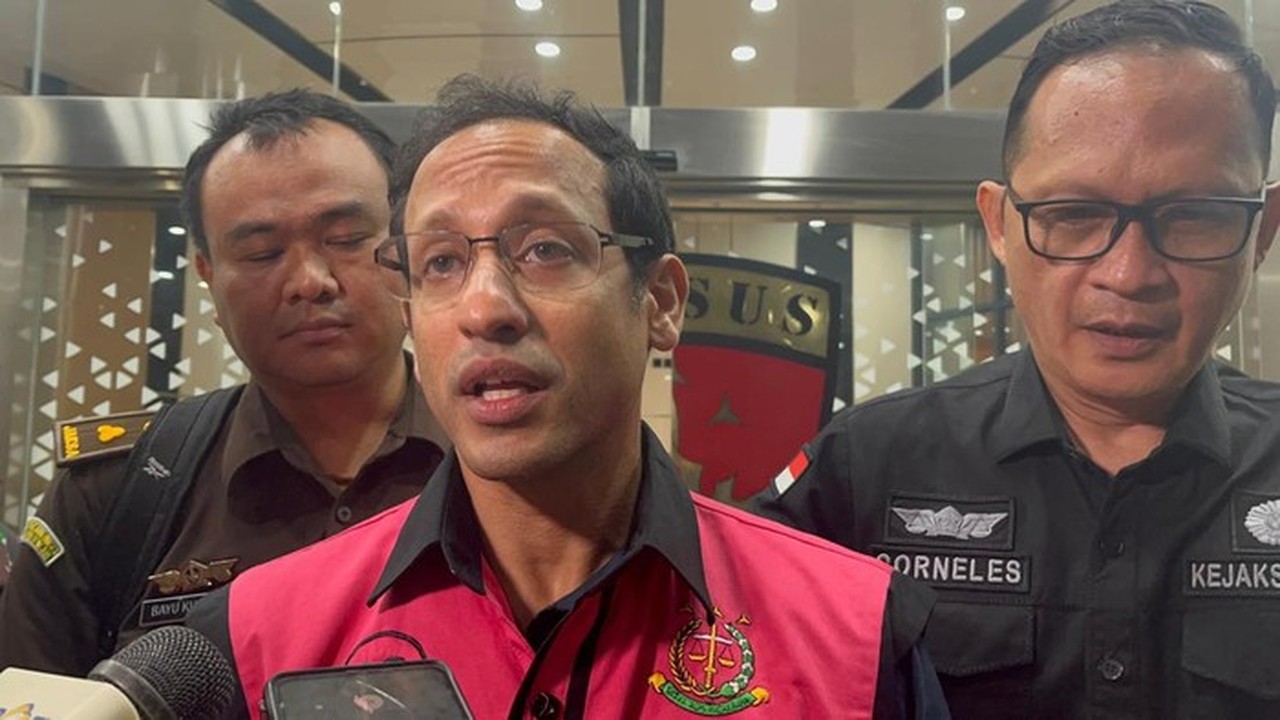 Nadiem Makarim Hadiri Sidang Dakwaan Kasus Korupsi Chromebook Hari Ini, Siap Buktikan Tak Bersalah Nadiem Makarim Hadiri Sidang Dakwaan Kasus Korupsi Chromebook Hari Ini, Siap Buktikan Tak Bersalah