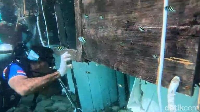 Bangkai Kapal Pelatih Valencia Ditemukan di Labuan Bajo, Jenazah Anak Fernando Menyayat Hati