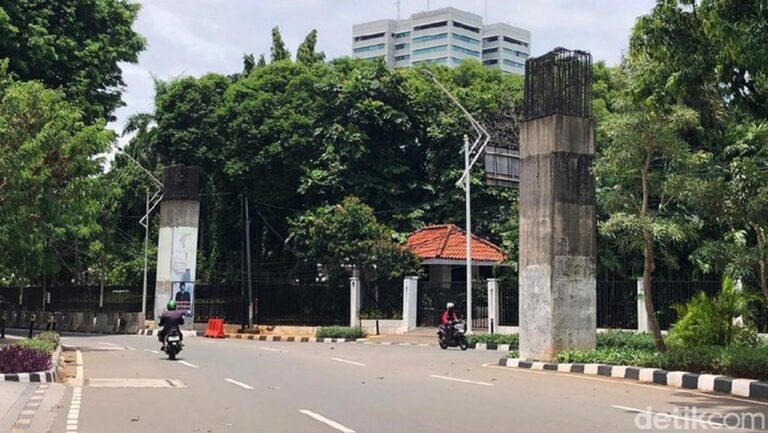 Pemprov DKI Segera Bongkar Tiang Monorel di Senayan, Jadwal Menyusul Pemprov DKI Segera Bongkar Tiang Monorel di Senayan, Jadwal Menyusul