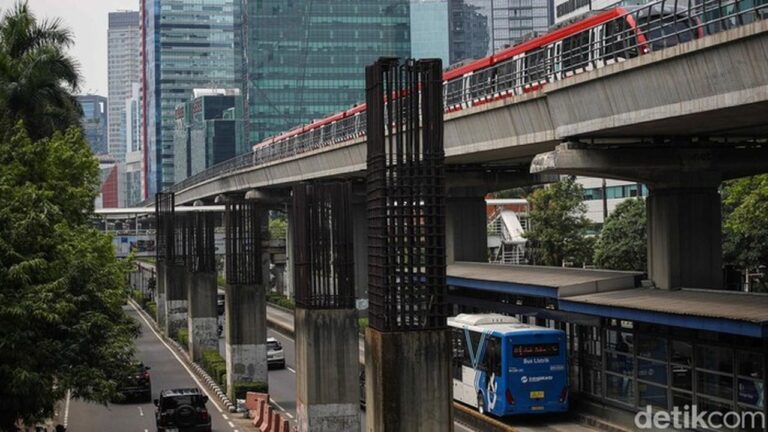 Pemprov DKI Jadwalkan Pembongkaran Tiang Monorel Rasuna Said Pekan Depan Pemprov DKI Jadwalkan Pembongkaran Tiang Monorel Rasuna Said Pekan Depan