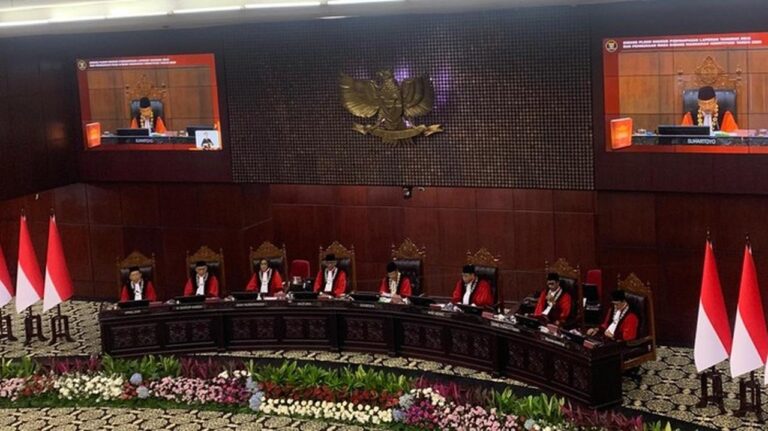 Anwar Usman Absen Sidang Laporan Tahunan MK, Ketua: Sedang Ibadah Umrah Anwar Usman Absen Sidang Laporan Tahunan MK, Ketua: Sedang Ibadah Umrah