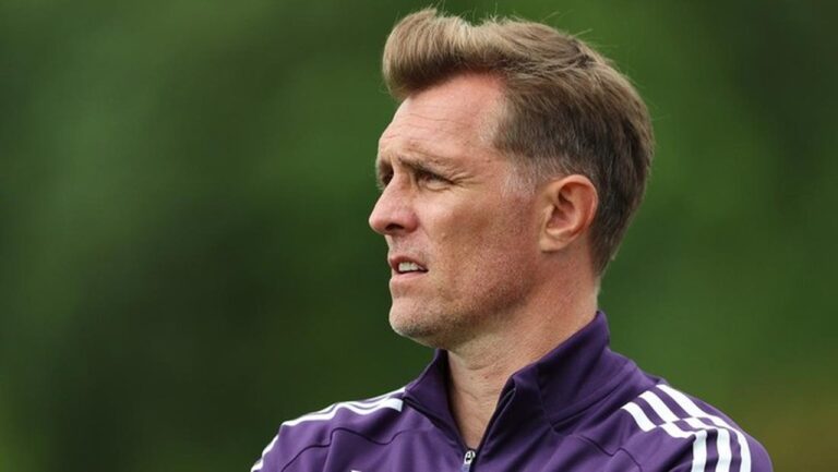 Darren Fletcher Kantongi Restu Sir Alex Ferguson untuk Latih Manchester United Darren Fletcher Kantongi Restu Sir Alex Ferguson untuk Latih Manchester United