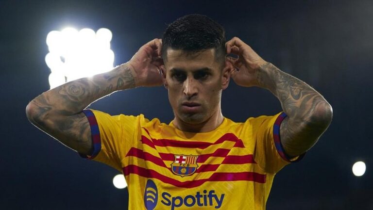 Joao Cancelo Segera Kembali ke Barcelona, Transfer Pinjaman Hampir Rampung