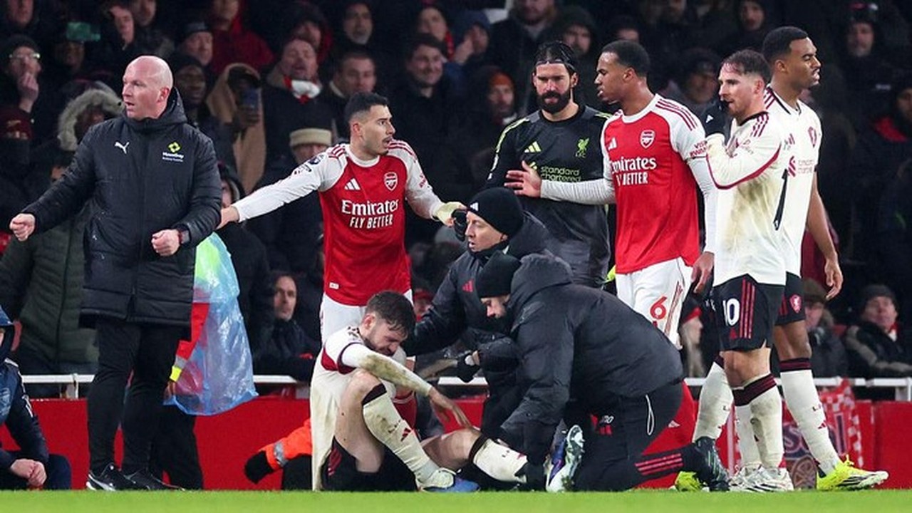 Kemarahan Liverpool: Martinelli Dorong Bradley yang Terkapar, Van Dijk Ungkap Kekecewaan