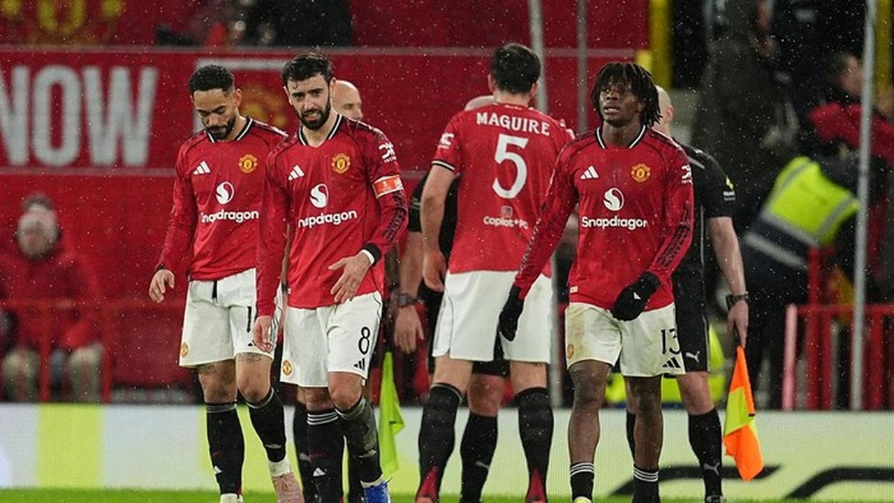 Manchester United Tersingkir di Piala FA, Kans Juara Musim Ini Hampir Pupus