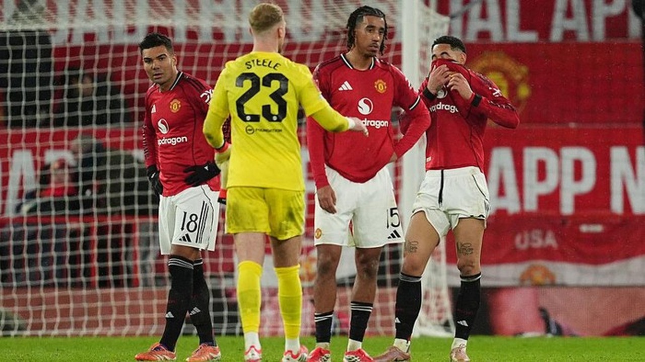 Manchester United Hadapi Musim Terpendek dalam Seabad Pasca Tersingkir dari Piala FA