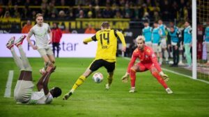 Borussia Dortmund Bungkam Werder Bremen 3-0 di Signal Iduna Park