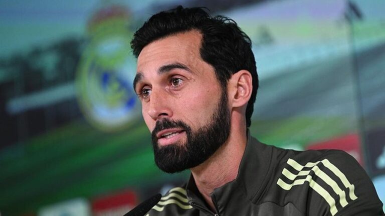 Arbeloa Tolak Disebut Penerus Mourinho, Ingin Jalannya Sendiri di Real Madrid