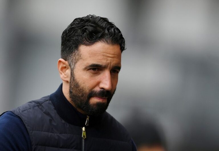 Ruben Amorim Bungkam Usai Dipecat Manchester United, Langsung Kembali ke Portugal Ruben Amorim Bungkam Usai Dipecat Manchester United, Langsung Kembali ke Portugal